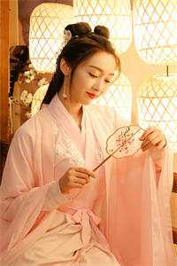 且停且忘且随风颜以溪贺宴辞最新章节完整版无删减在线阅读