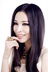 畅销小说推荐和豪门大佬闪婚后，他真的陪我虐渣